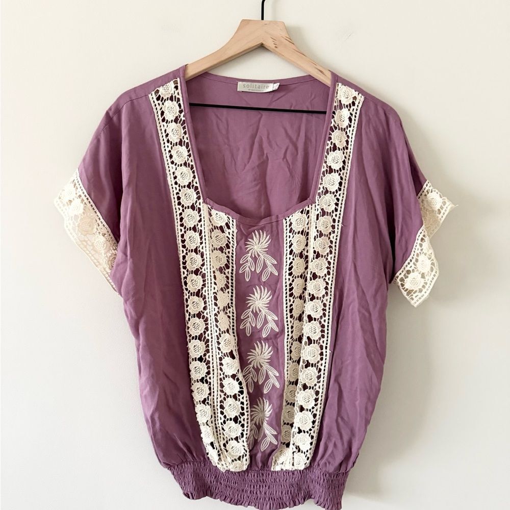 Solitaire Short Sleeve Crochet Detail Top in Pink and Cream Size L